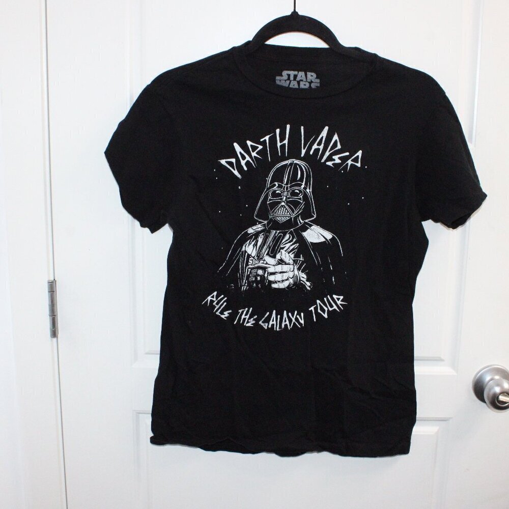 3/$30 Star Wars Darth Vader Black Short Sleeve Shirt Size XL